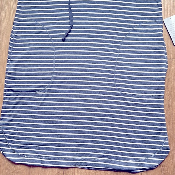 NWT Max Studio Women’s Striped Hooded Short Dress Size Small - Picture 8 of 16